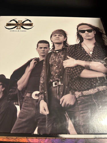 Heroes del Silencio - Senderos de traición