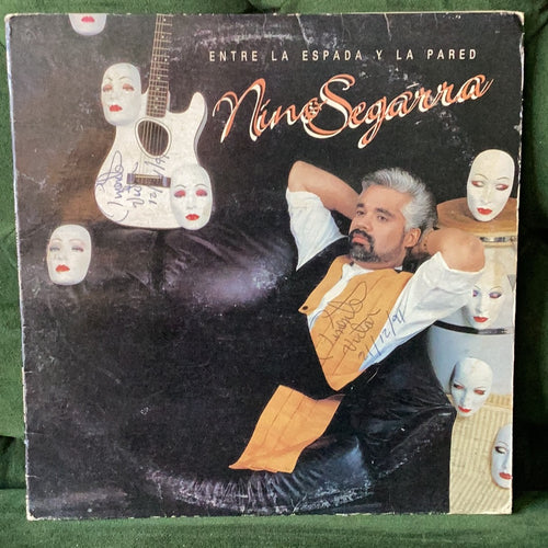 Nino Segarra - Entre la espada y la pared