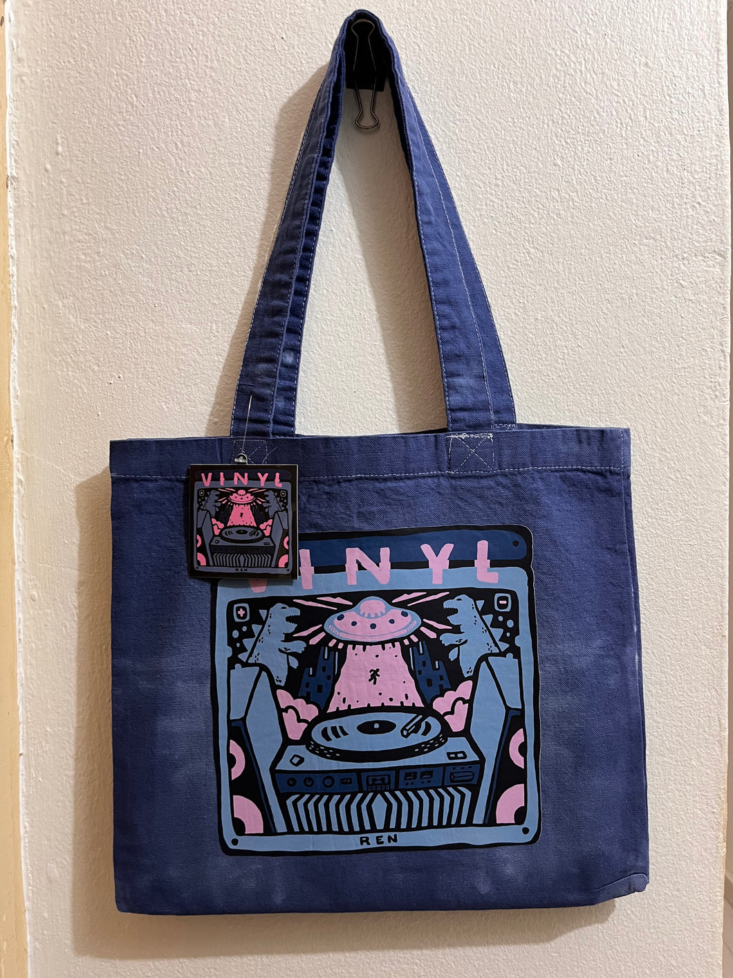 Arte por Gardy Perez - “De tierras lejanas” Collection (Tote & Artwork) # 9/16