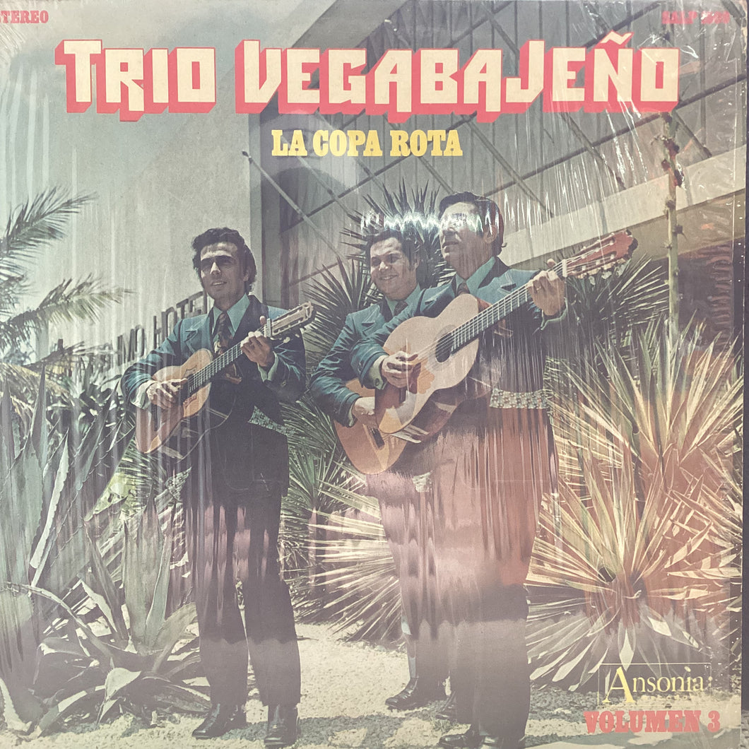 Trio Vegabajeńo - La Copa Rota