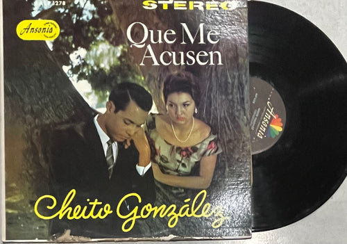 Cheito González con guitarras - Que Me Acusen