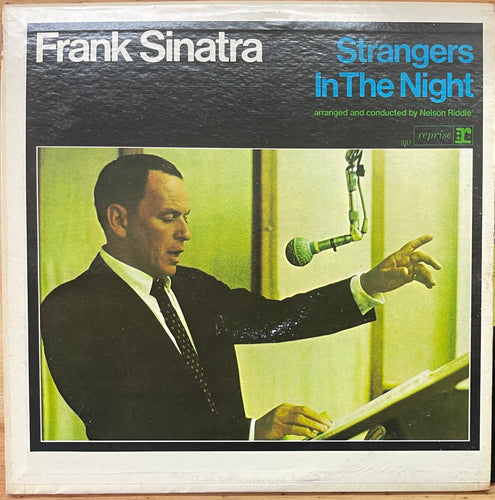 Frank Sinatra - Strangers In The Night