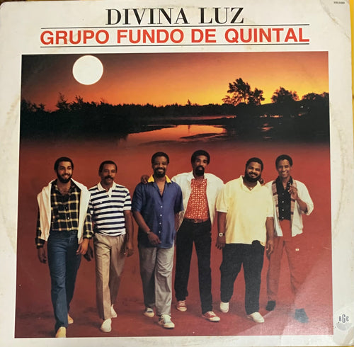Fundo de Quintal - Divina Luz